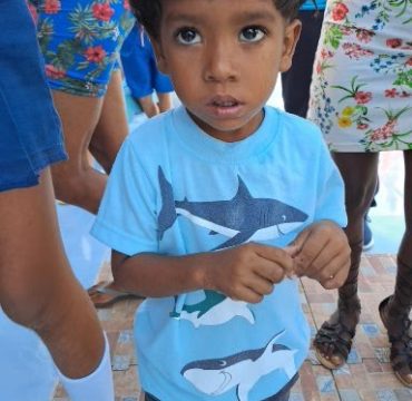 „Na, bekomme ich auch ein Paar neue Schuhe“